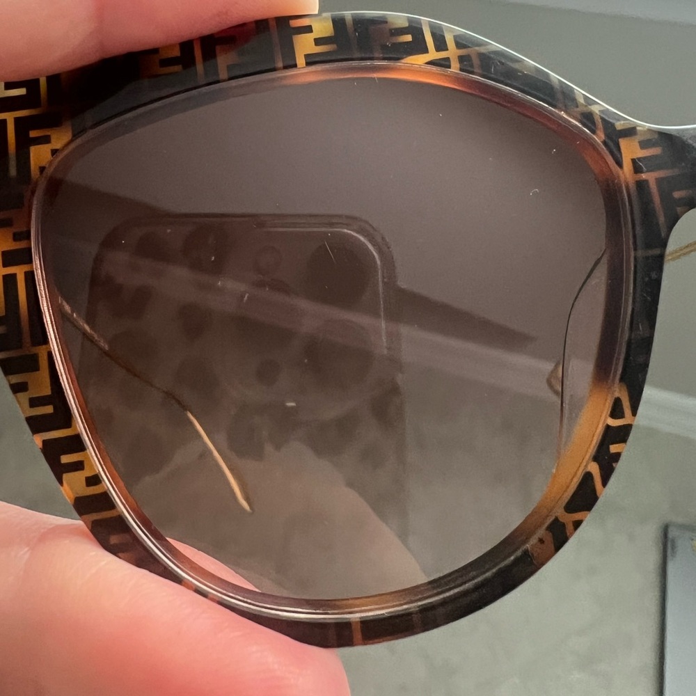 • Fendi Brown Gradient Cat Eye with red lense Sunglasses • FREE SHIPPING - Picture 10 of 12